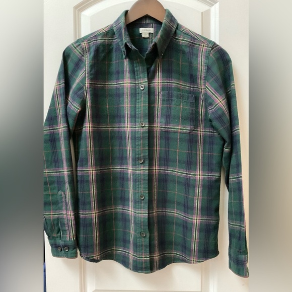 LL Bean Women’s Button Down Flannel Shirt - Picture 1 of 4
